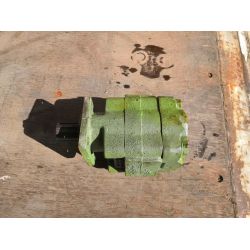 POMPE HYDRAULIQUE A ENGRENAGE REVERSIBLE - 56cc 4 Trous - M330050