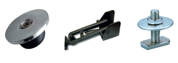 Arrêts de porte, brides et goussets pour châssis